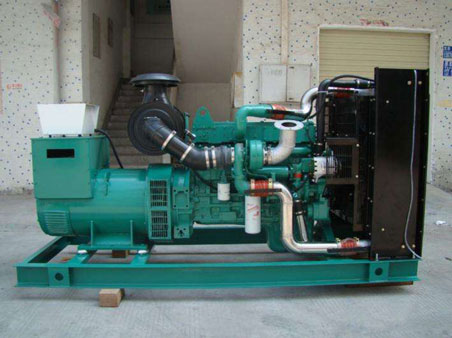 前郭1100kw康明斯柴油发电机组图片 前郭1100kw康明斯柴油发电机组图片